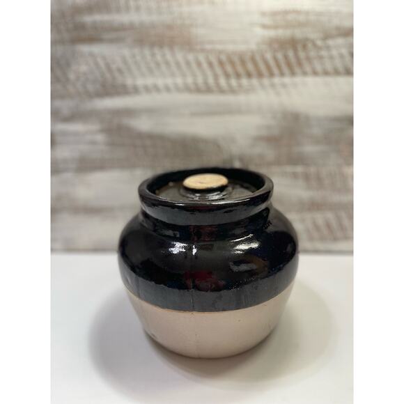 Vintage Primitive Number 3 Bean Pot/Crock One Handle with Lid - Picture 2 of 9